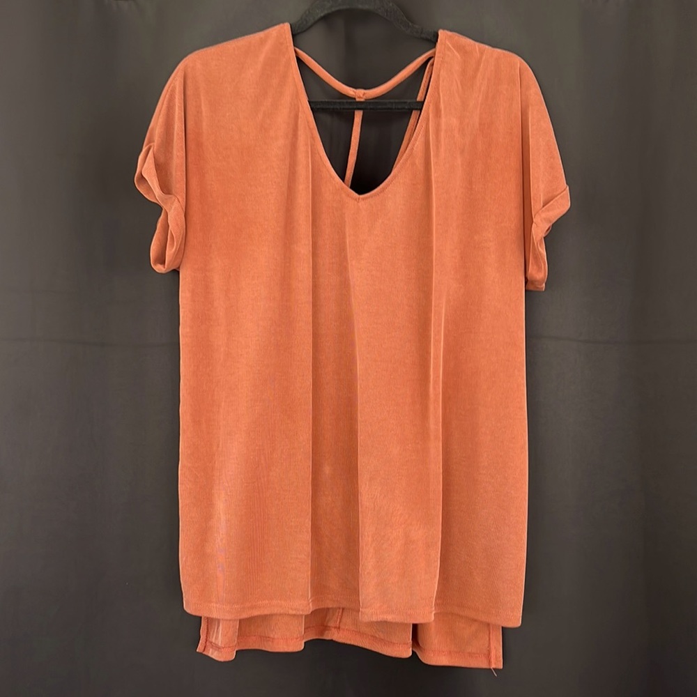 Short sleeve top